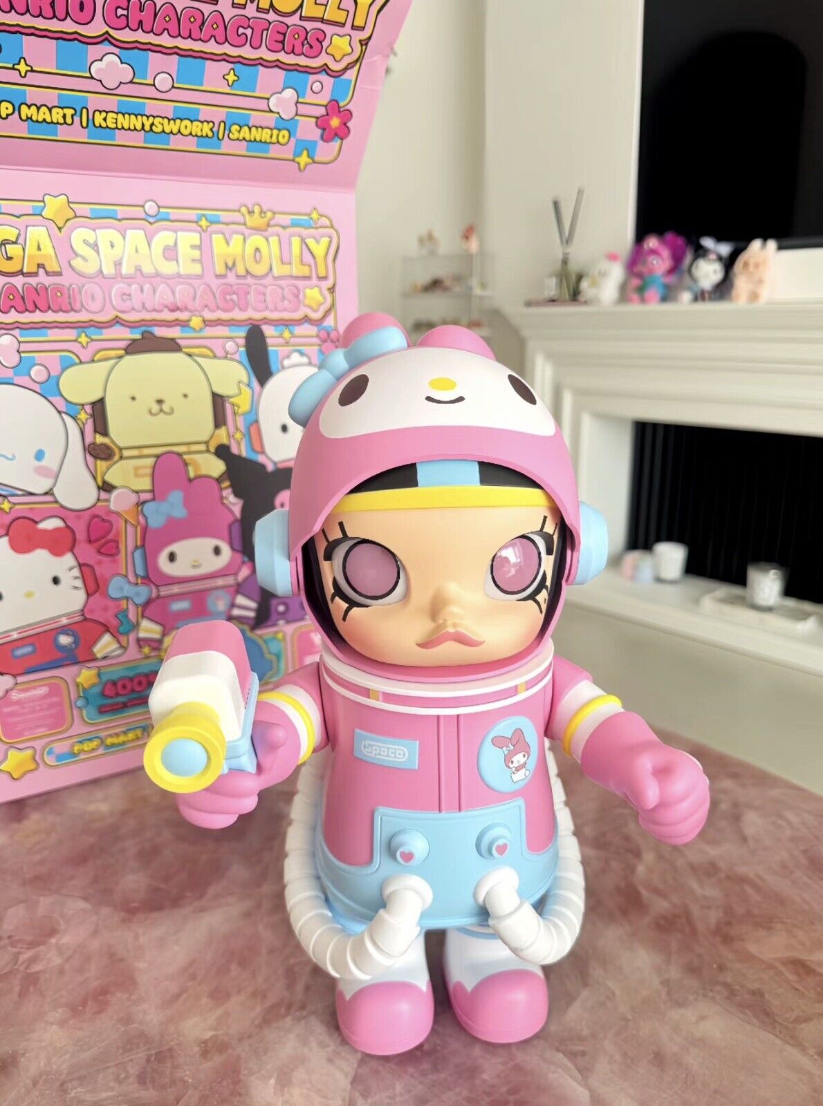 POPMART MEGA SPACE MOLLY 400% Sanrio Family Series Blind Box  Random