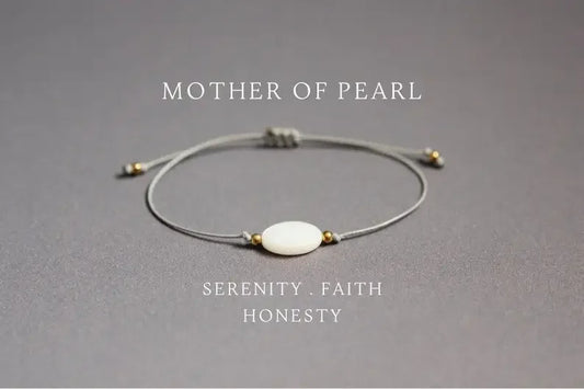 Simple and elegant mother-of-pearl bracelet