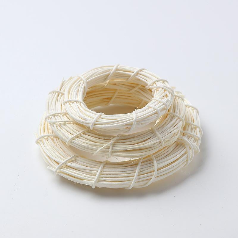 Natural White Rattan Wreath Hoop in 3 Sizes | DIY Witch Bell Wall Hangers | Flower Arrangement | Christmas Decor | DIY Decoden Decorations