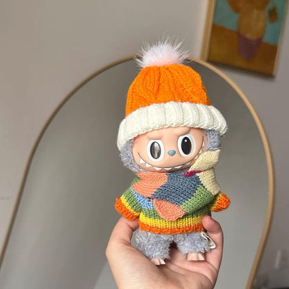 Handmade Cozy Winter Labubu Clothes – Knitted Beanie, Scarf & Sweater Set for 17cm Dolls, 4 Unique Winter Themes, Perfect Christmas Gift