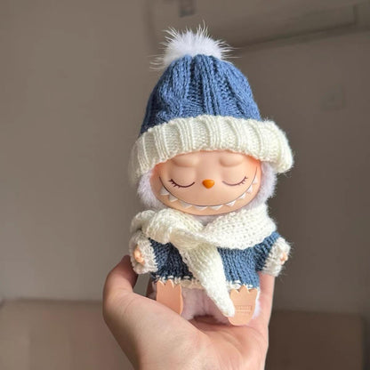 Handmade Cozy Winter Labubu Clothes – Knitted Beanie, Scarf & Sweater Set for 17cm Dolls, 4 Unique Winter Themes, Perfect Christmas Gift